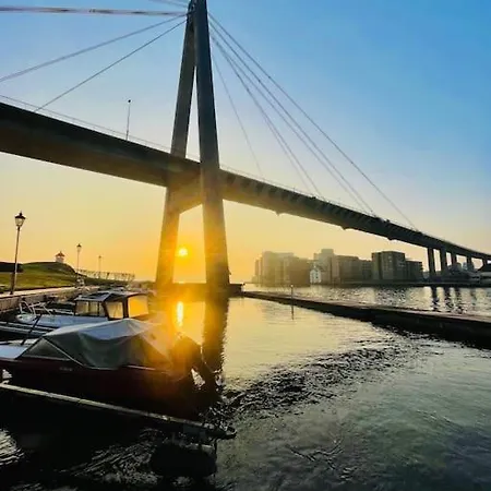 Διαμέρισμα For Rent During Ons